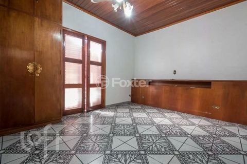 Image 9 - 875885
