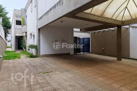 Image 13 - 875886