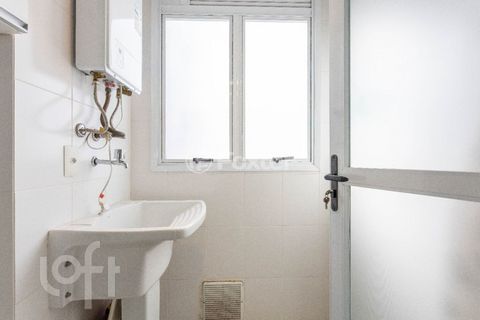 Image 9 - 875887