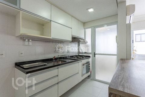 Image 7 - 875887