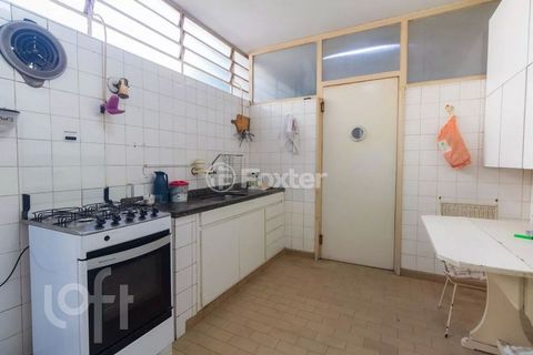Image 6 - 875890