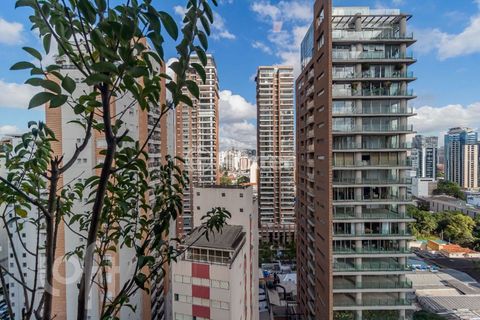 Image 3 - 875892
