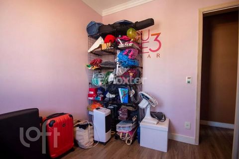 Image 11 - 875893