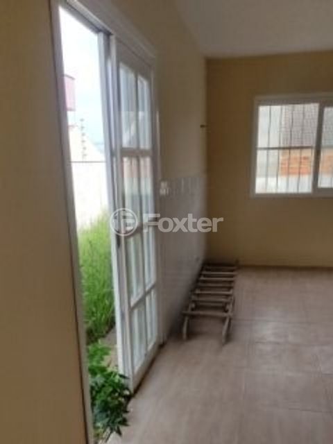 Image 3 - 875895