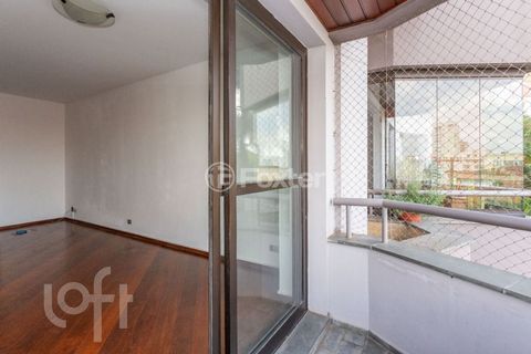 Image 6 - 875897