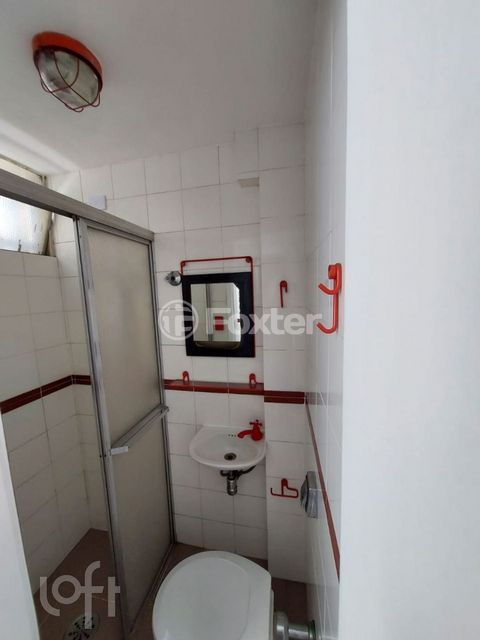 Image 11 - 875901