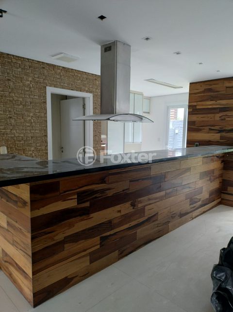Image 7 - 875909