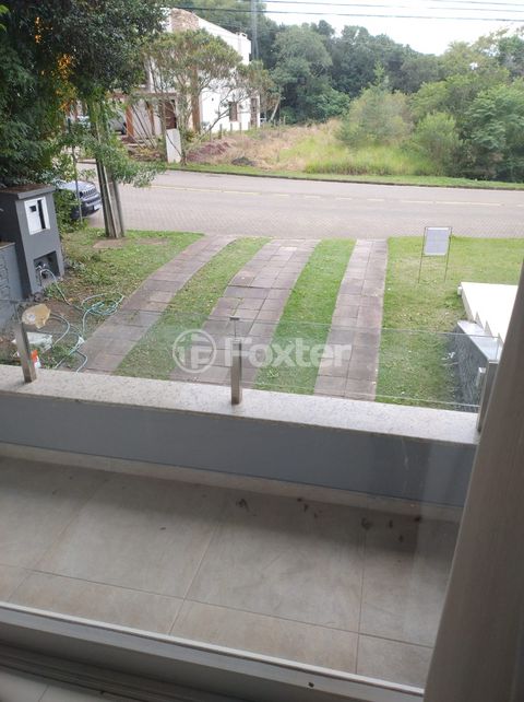 Image 9 - 875909
