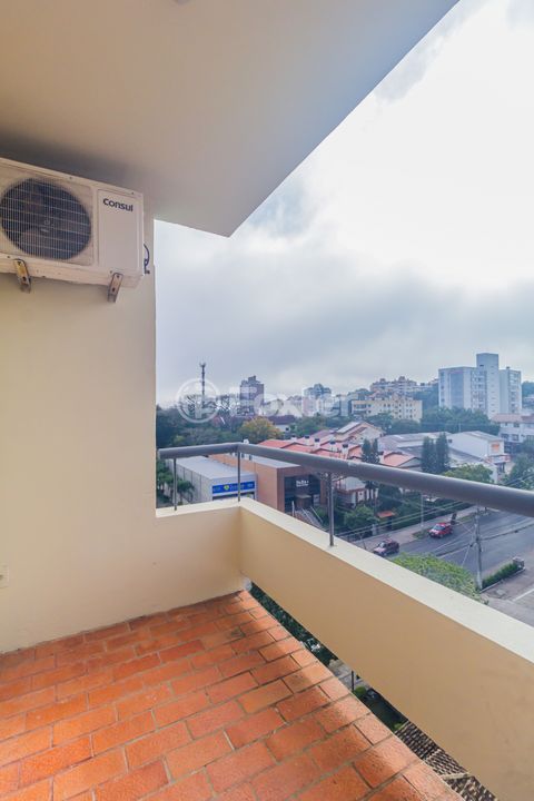 Image 5 - 875945