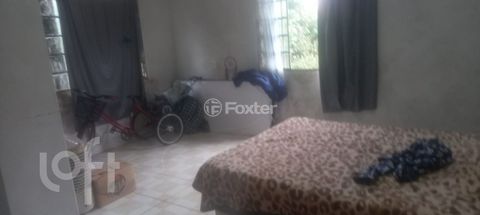 Image 4 - 875947