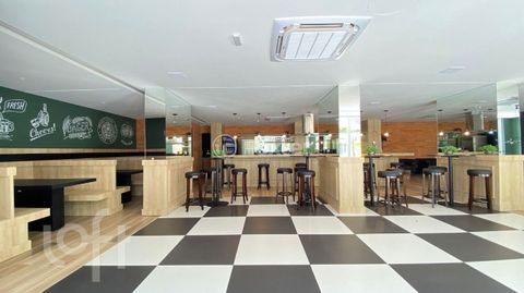 Image 9 - 875955