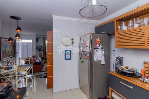 Image 11 - 875961