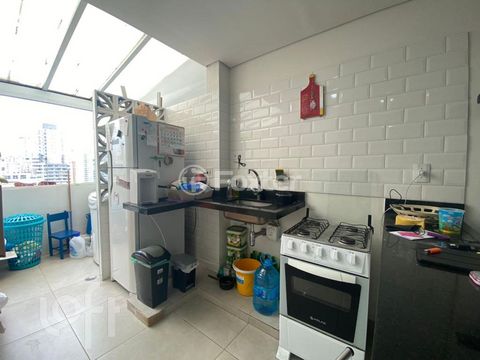Image 14 - 875963