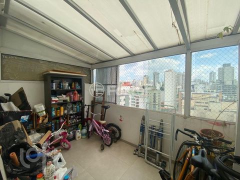 Image 5 - 875963