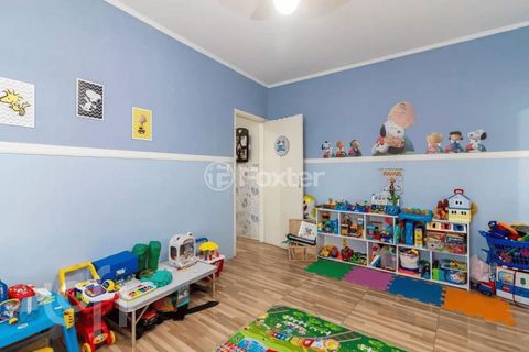 Image 4 - 875967