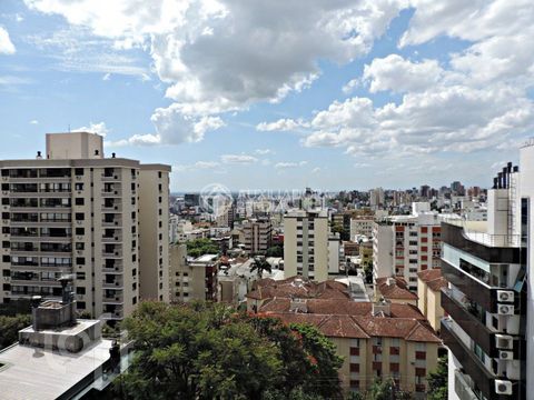 Image 9 - 875996