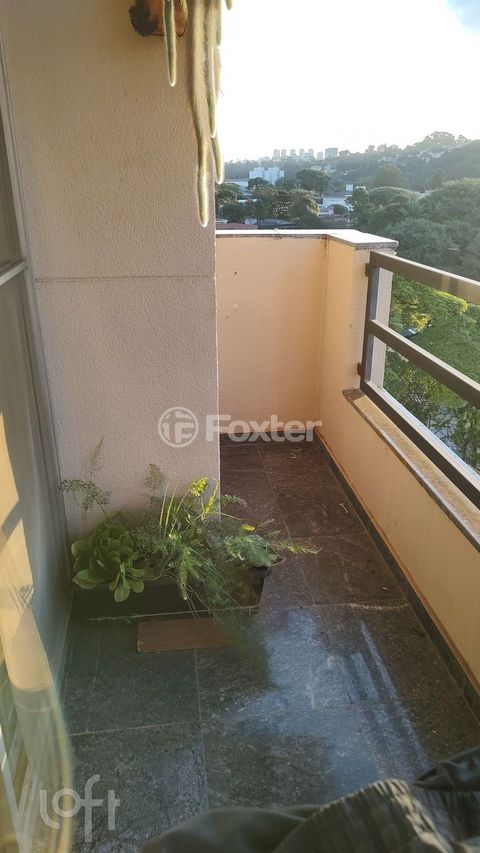 Image 5 - 876015