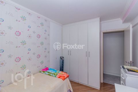Image 19 - 876021