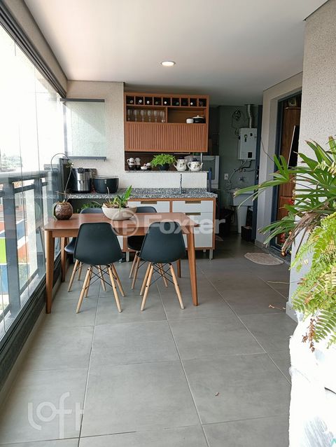 Image 2 - 876022