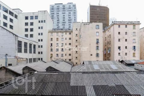 Image 16 - 876029