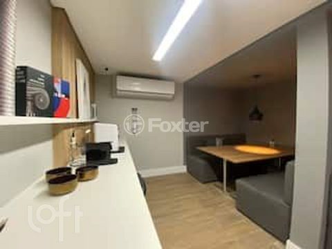 Image 3 - 876032