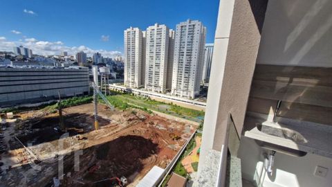 Image 11 - 876033
