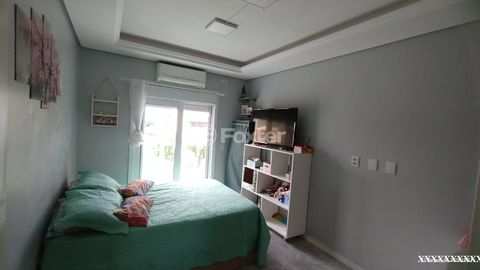 Image 8 - 876035