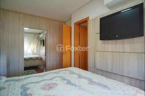 Image 7 - 876052