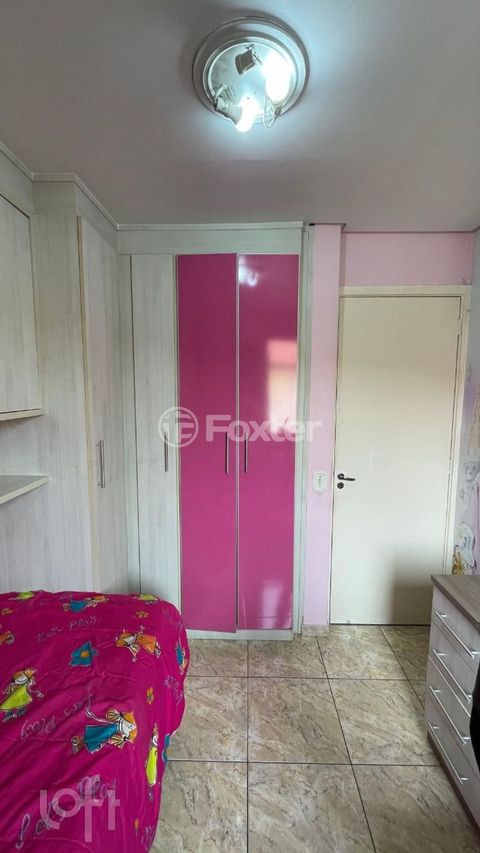 Image 7 - 876053