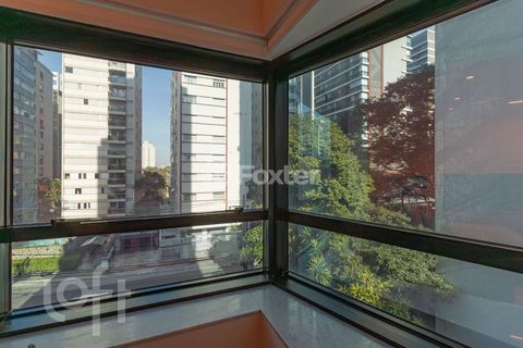 Image 2 - 876060