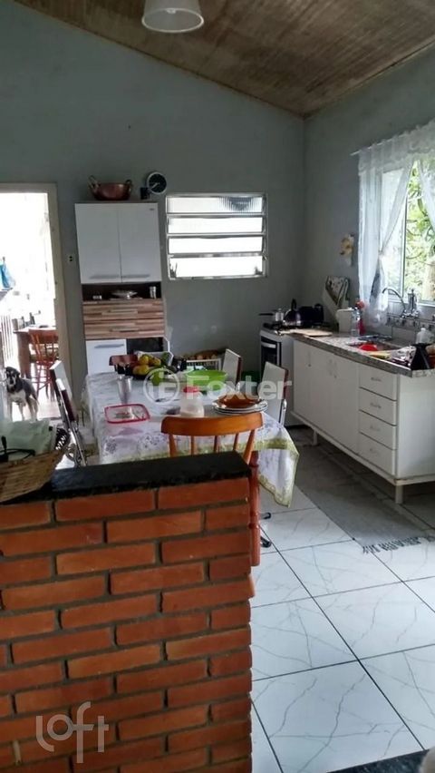 Image 1 - 876078