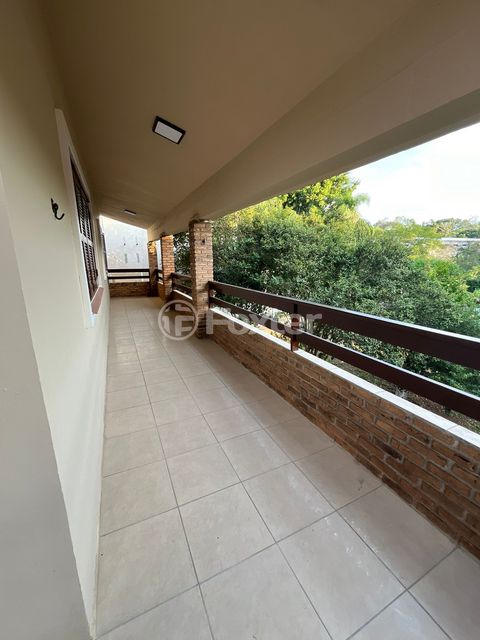 Image 4 - 876083