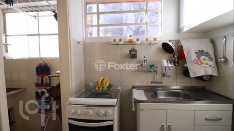 Image 4 - 876106