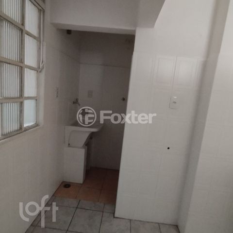 Image 6 - 876110