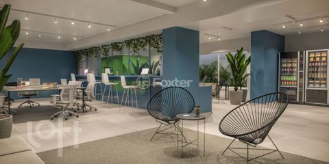 Image 10 - 876111