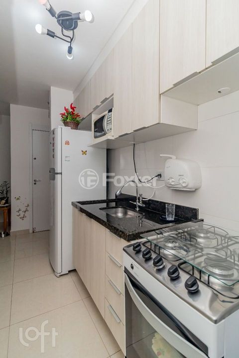 Image 8 - 876121