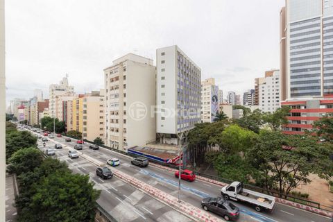 Image 11 - 876139