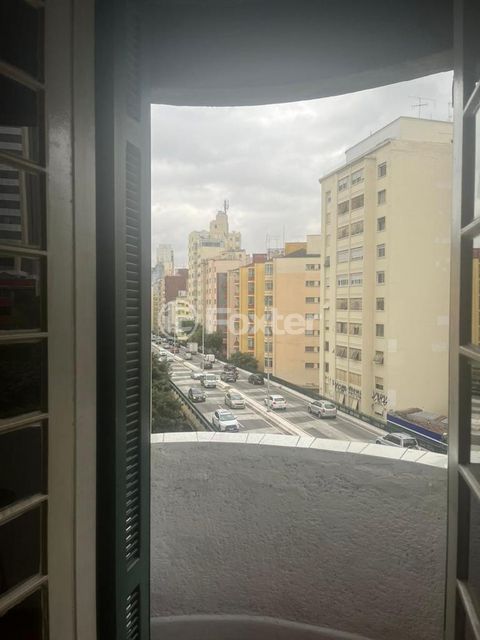 Image 6 - 876139