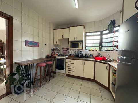 Image 6 - 876166