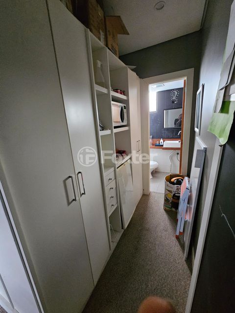 Image 7 - 876169