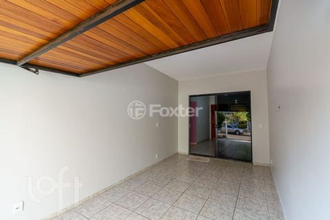 Image 4 - 876202