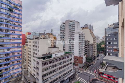 Image 13 - 876206