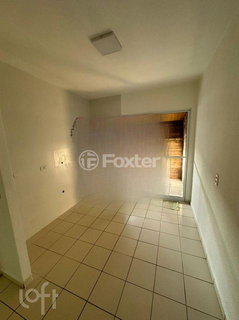 Image 4 - 876207