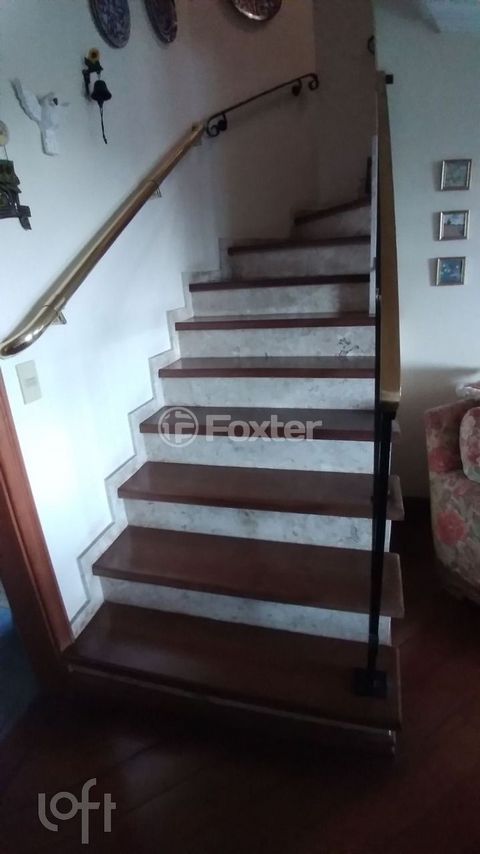 Image 8 - 876210