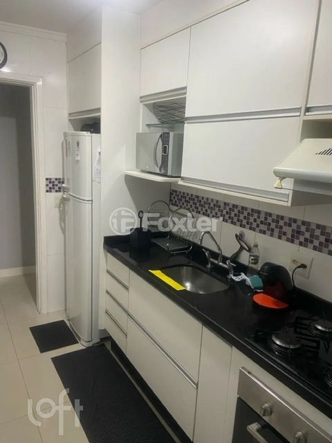 Image 4 - 876220