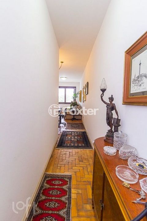 Image 6 - 876223