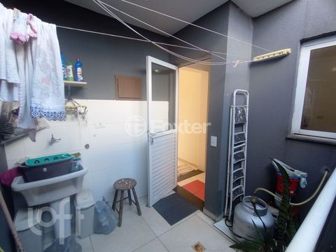 Image 7 - 876228