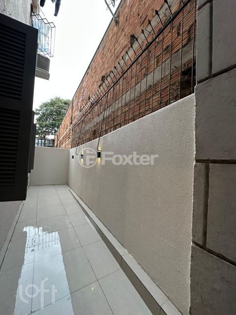 Image 14 - 876249