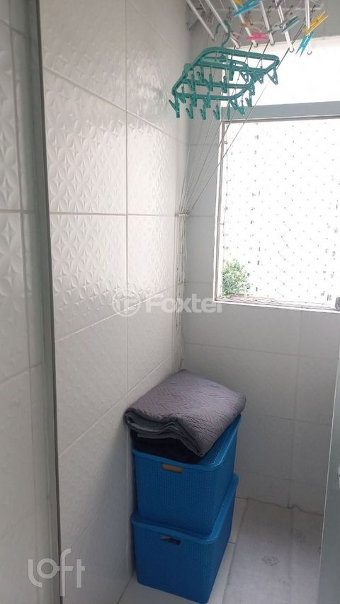 Image 11 - 876251