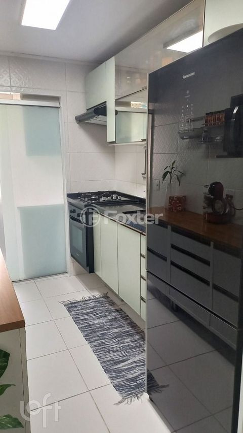 Image 8 - 876251